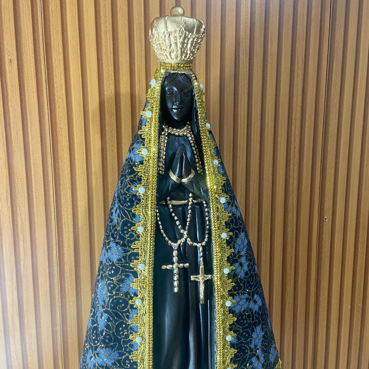 IMAGEM DE GESSO NOSSA SENHORA APARECIDA COM MANTO 65CM MOD2 (1 UNIDADE)