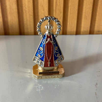 IMAGEM NOSSA SENHORA APARECIDA MARROM COM AURÉOLA  PARA CARRO STRASS MOD2 (12 UNIDADES)