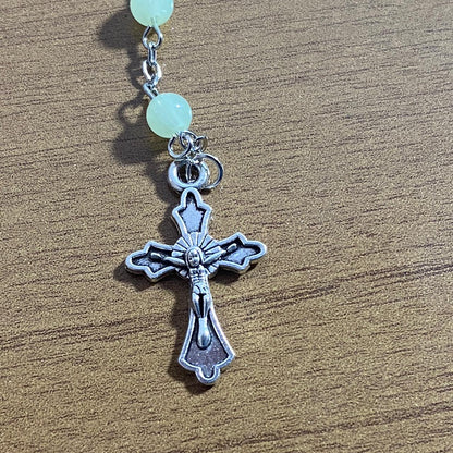 TERÇO NA GARRAFA FLUORESCENTE NOSSA SENHORA APARECIDA 6MM (12 UNIDADES)