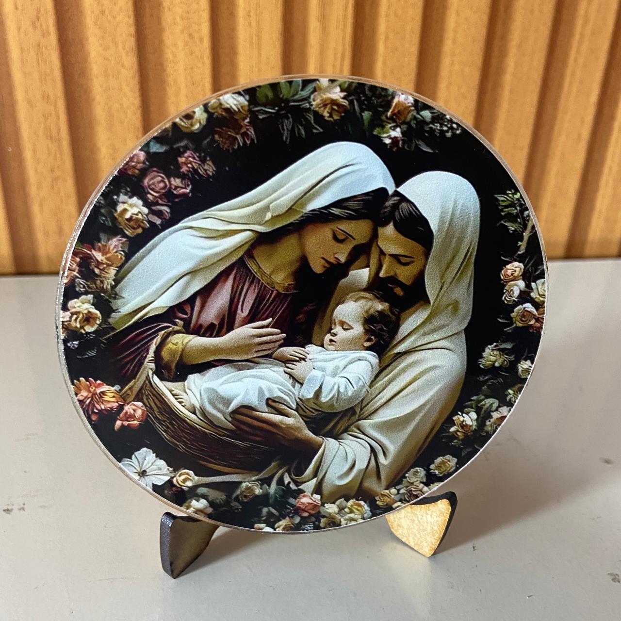 ADORNO DE MESA ACRÍLICO RESINADO SAGRADA FAMÍLIA MOD2 9,5CM (1 UNIDADE)