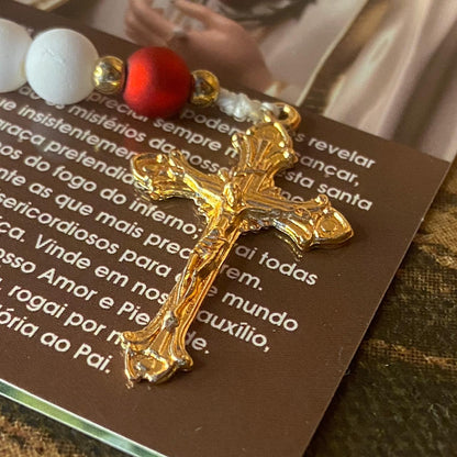 TERÇO PÉROLA BRANCA COM MEDALHA RESINADA NOSSA SENHORADE FÁTIMA  8MM (1 UNIDADE)