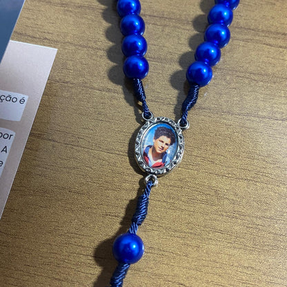 TERÇO PÉROLA AZUL SÃO CARLO ACUTIS 8MM (1 UNIDADE)