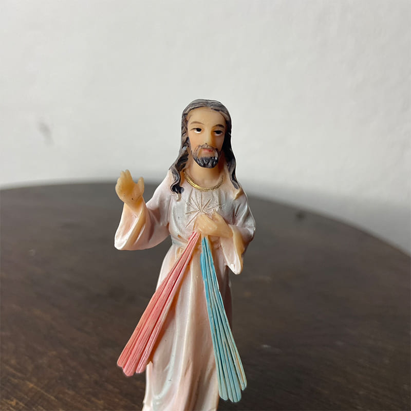 IMAGEM DE RESINA IMPORTADA JESUS MISERICORDIOSO 08CM (1 UNIDADE)