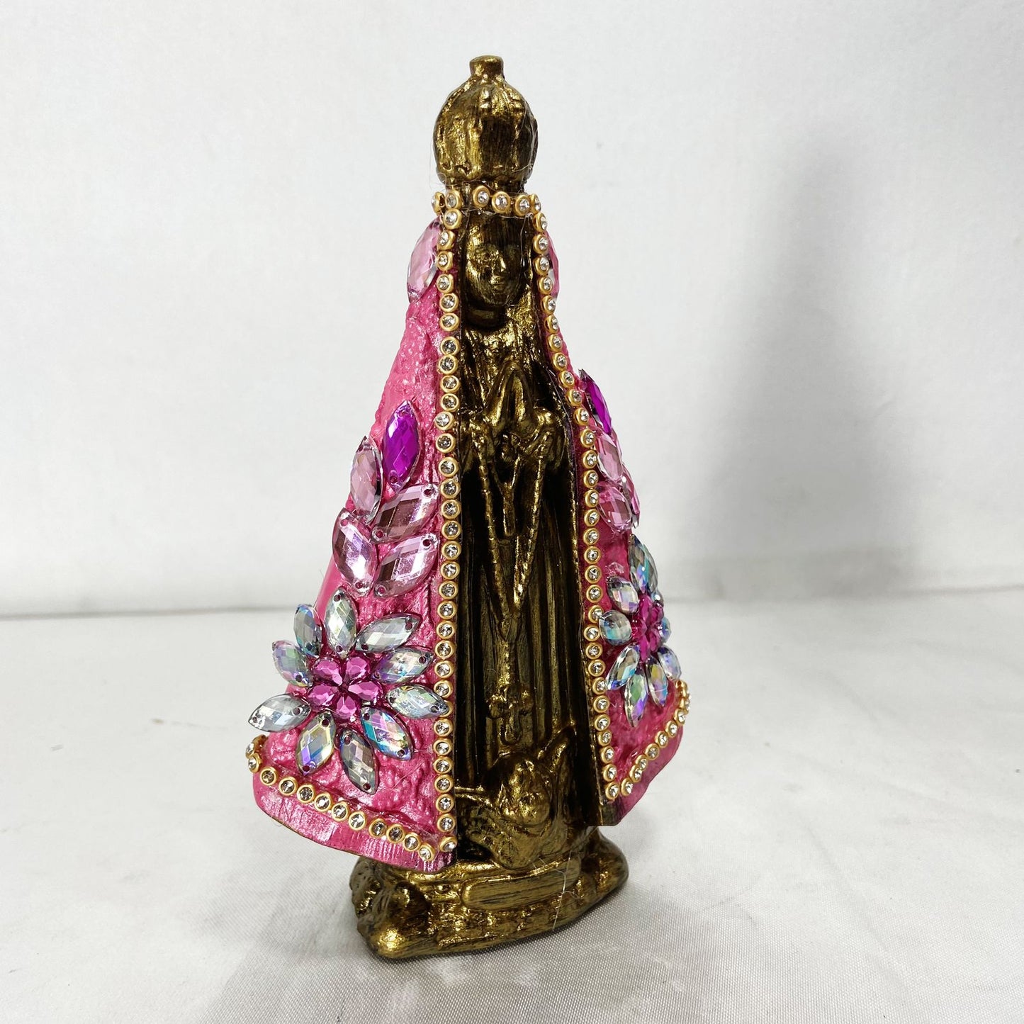 IMAGEM DE GESSO NOSSA SENHORA APARECIDA DOURADA E ROSA COM PEDRARIA 14,5CM (1 UNIDADE)