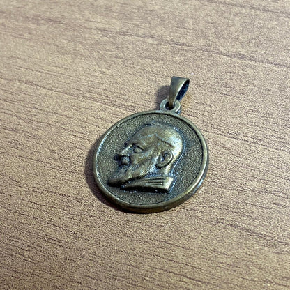 PINGENTE REDONDO OURO VELHO SANTO PADRE PIO  (6 UNIDADES)