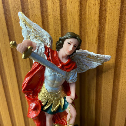 IMAGEM DE RESINA NACIONAL SÃO MIGUEL ARCANJO 20CM (1 UNIDADE)