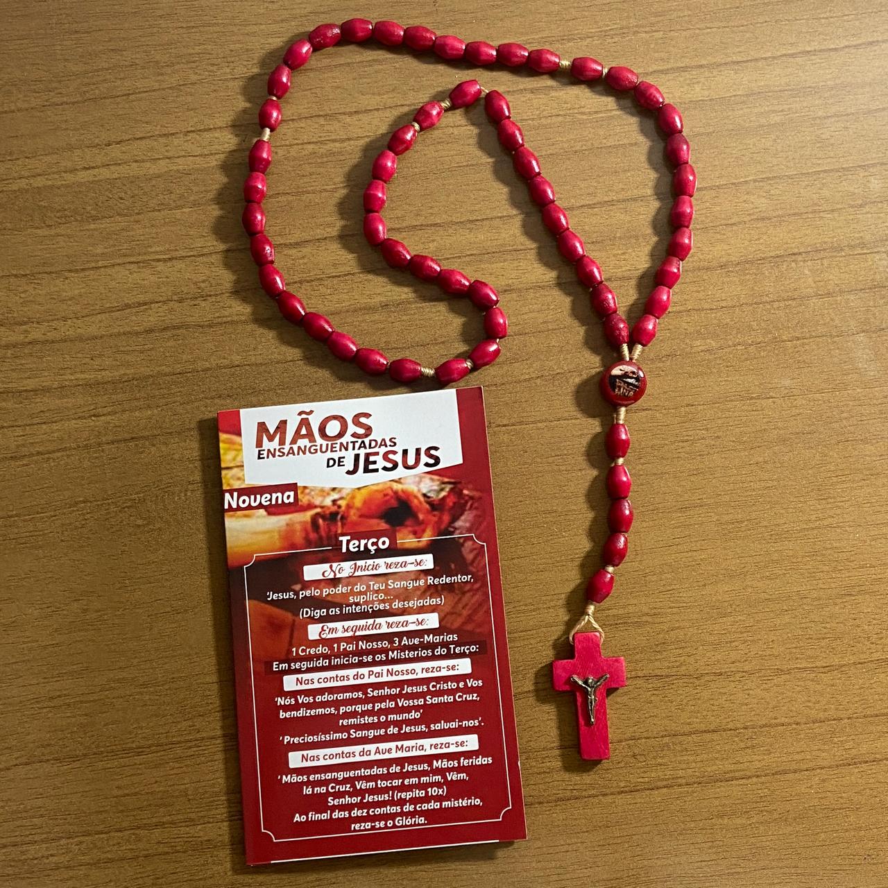 TERÇO DE MADEIRA MÃOS ENSANGUENTADAS DE JESUS 8MM MOD2 (3 UNIDADES)