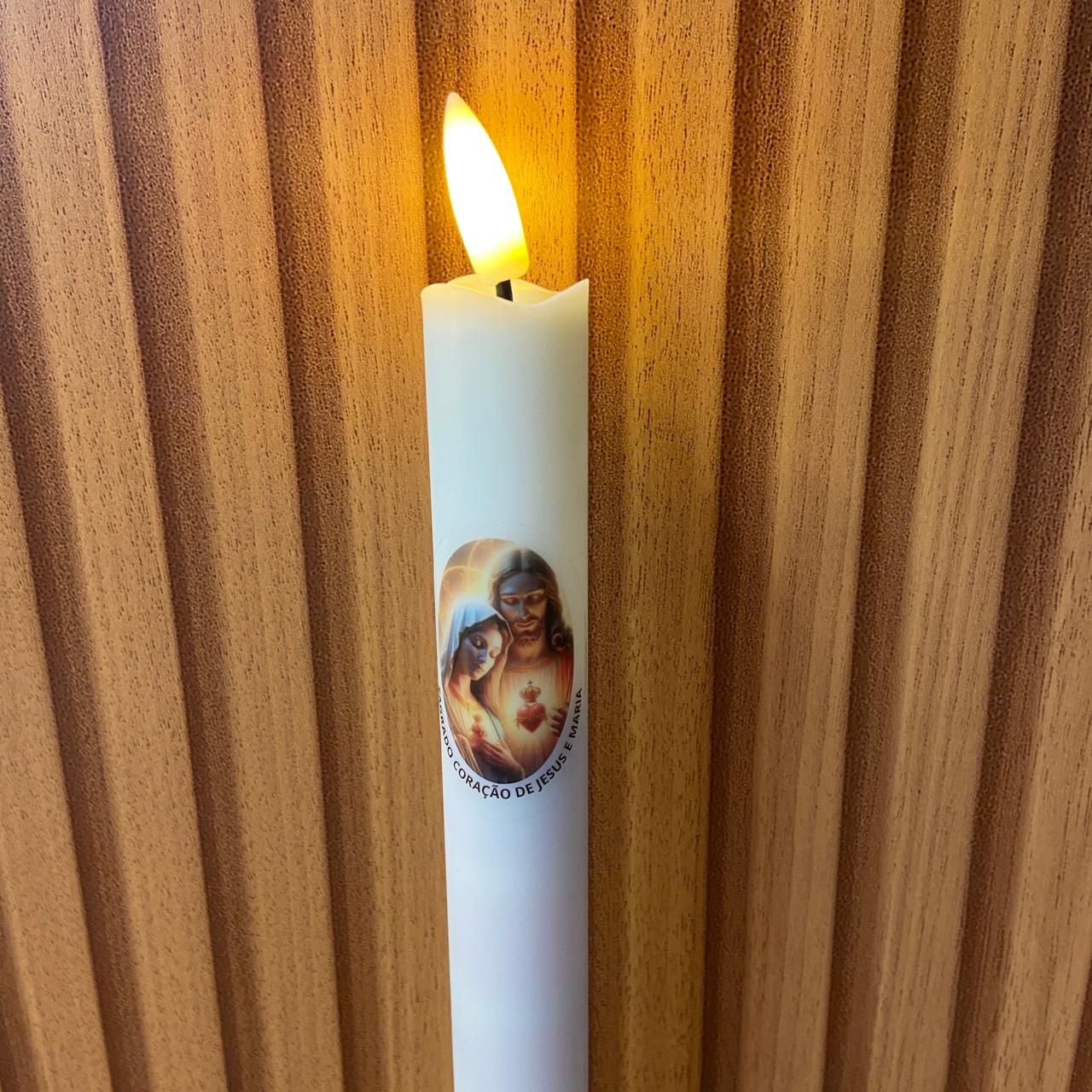 VELA ELETRÔNICA PALITO COM PEDESTAL SAGRADO CORAÇÃO DE JESUS E IMACULADO CORAÇÃO DE MARIA 25CM (1 UNIDADE)