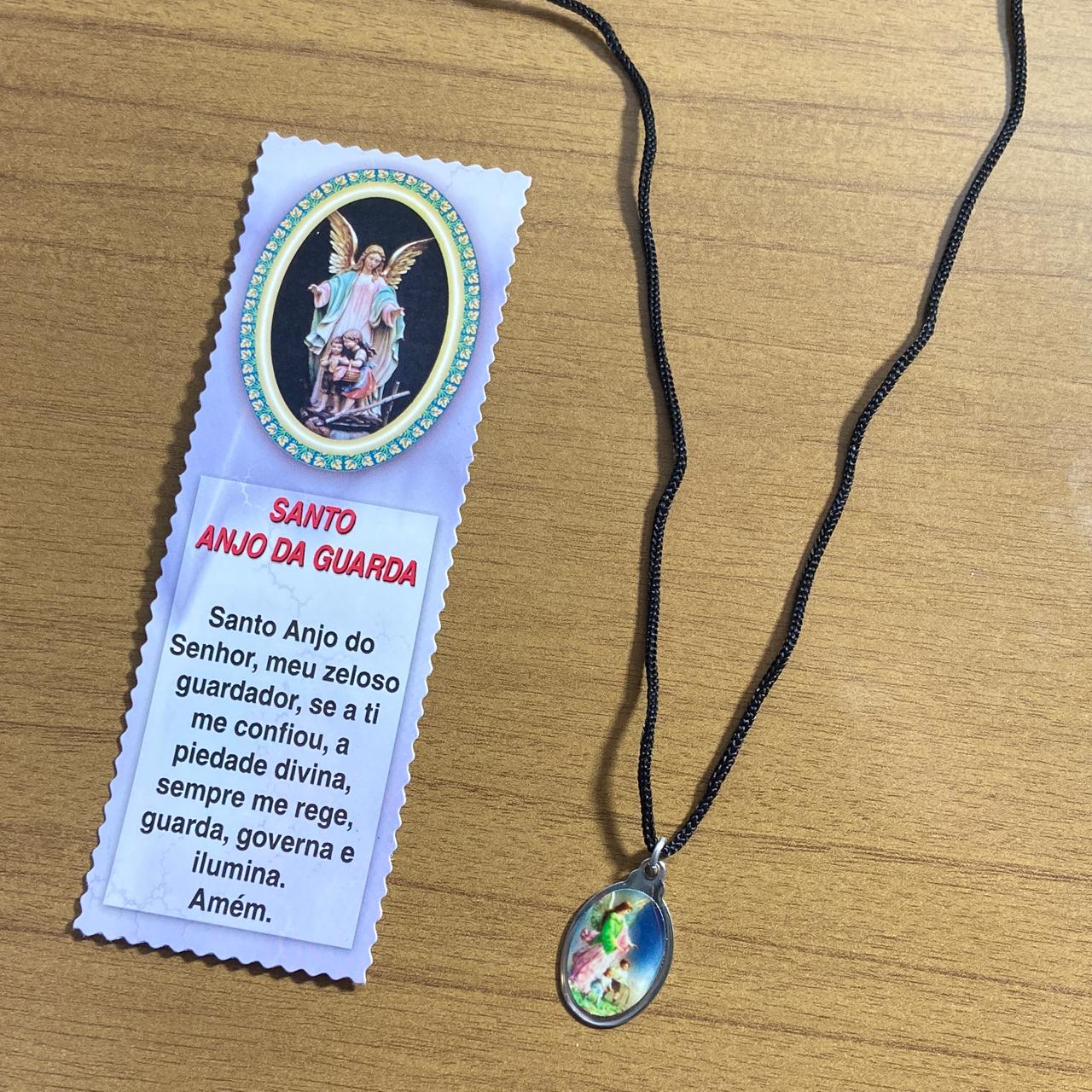 CORDÃO COM MEDALHA RESINADA ANJO DA GUARDA (1 UNIDADES)