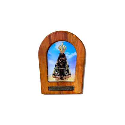 ADORNO DE MESA MADEIRA RESINADA NOSSA SENHORA APARECIDA 11CM (1 UNIDADE)