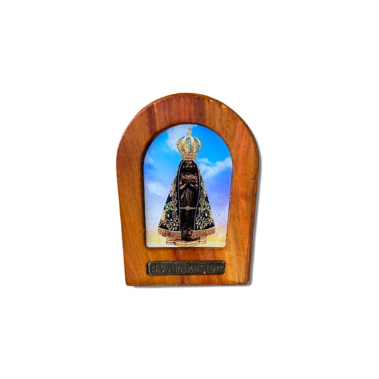 ADORNO DE MESA MADEIRA RESINADA NOSSA SENHORA APARECIDA 11CM (1 UNIDADE)