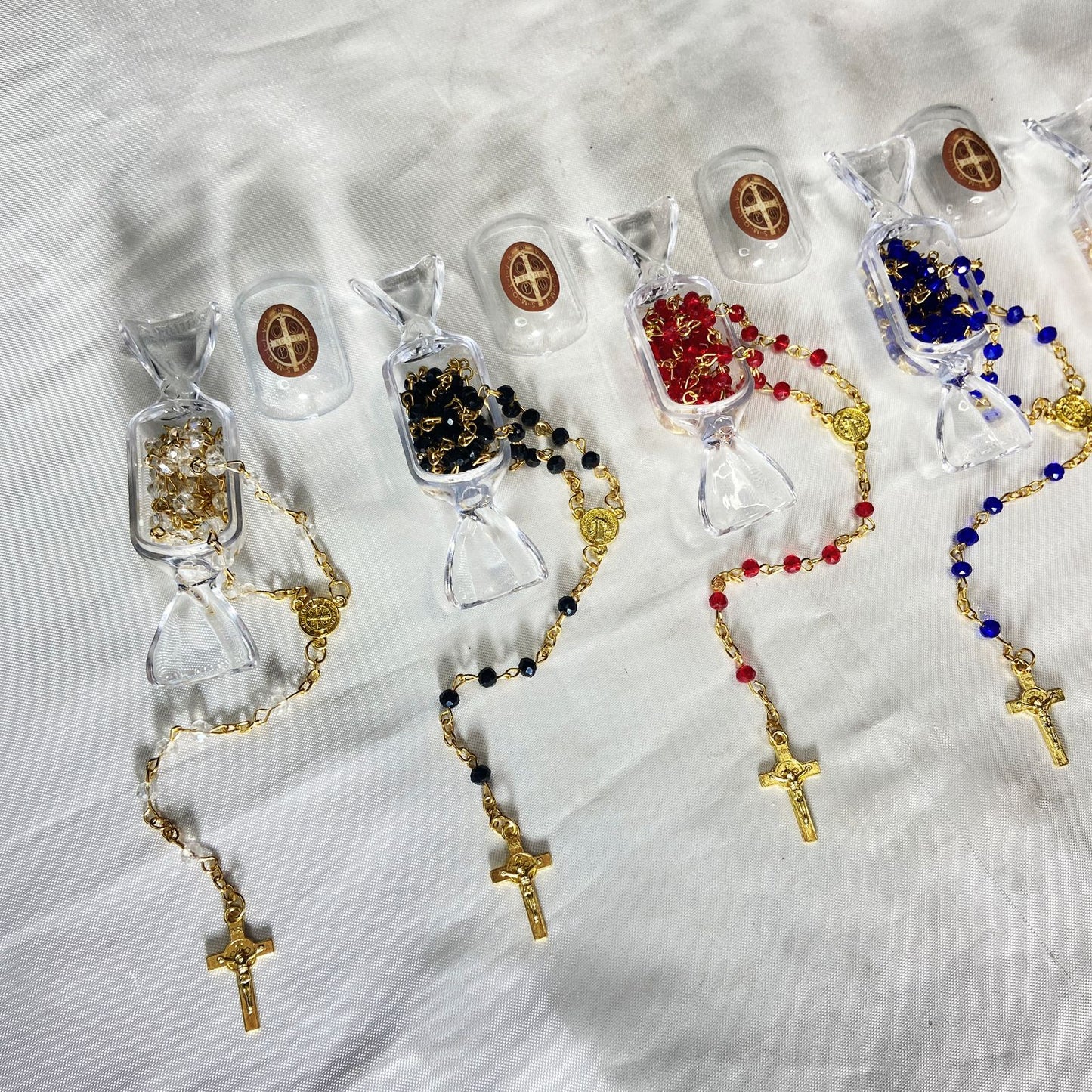 TERÇO CANDY CRISTAL SÃO BENTO 4MM (12 UNIDADES)