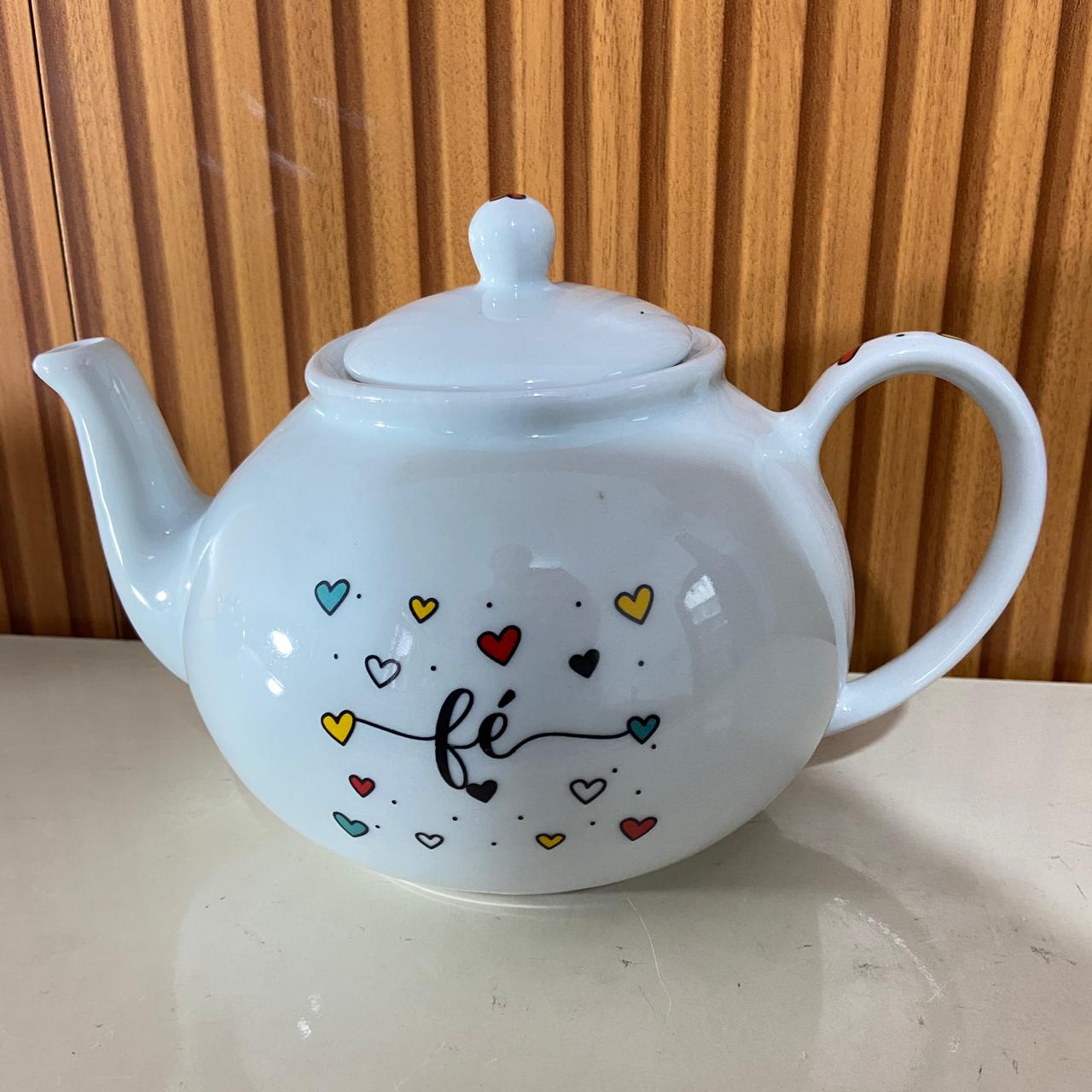BULE DE PORCELANA BRANCO FÉ 1,600ML (1 UNIDADE)
