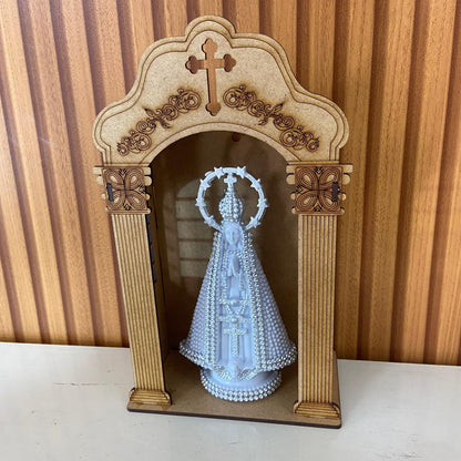 ORATÓRIO DE PAREDE E MESA MDF + IMAGEM DE PLÁSTICO NOSSA SENHORA APARECIDA PRATEADA COM STRASS 15CM (1 UNIDADE)