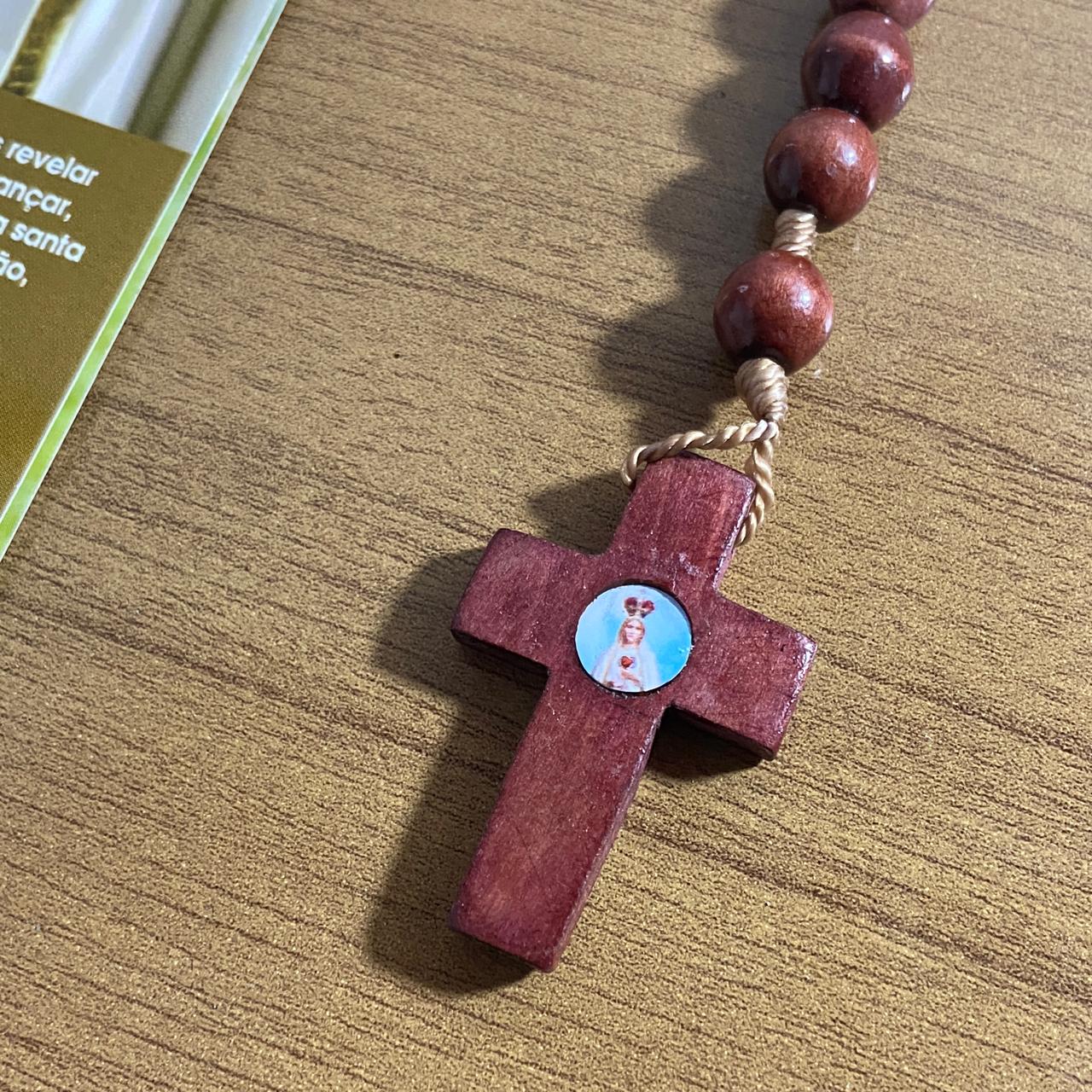 TERÇO DE MADEIRA NOSSA SENHORA DE FÁTIMA MOD3 8MM (3 UNIDADES)