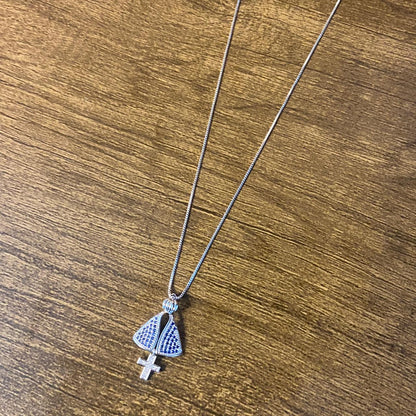 COLAR PRATEADO NOSSA SENHORA APARECIDA COM STRASS  (1 UNIDADE)