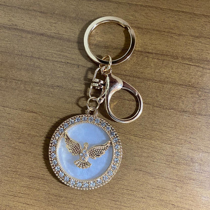 CHAVEIRO LUXO DIVINO ESPIRITO SANTO MADREPÉROLA COM STRASS (6 UNIDADES)