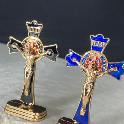 CRUCIFIXO PARA CARRO MEDALHA SÃO BENTO CORES SORTIDAS (6 UNIDADES)