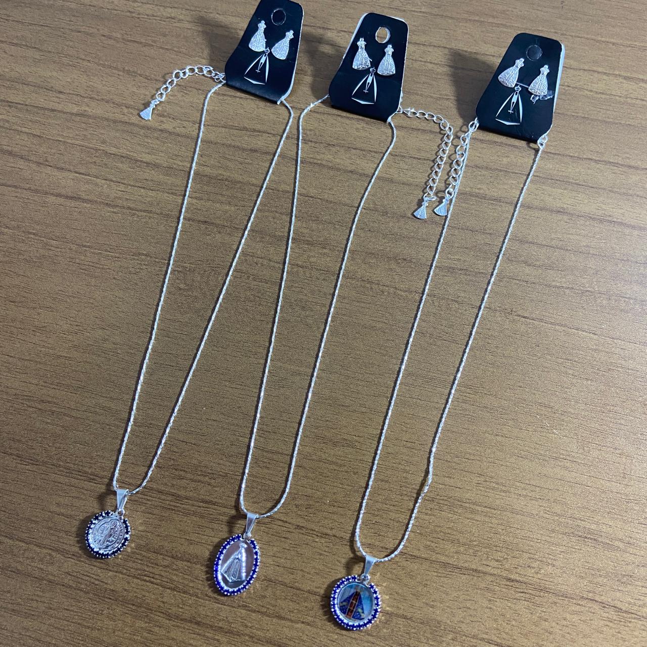 CORRENTE PRATEADA COM BRINCO MODELOS SORTIDOS  (3 UNIDADES)