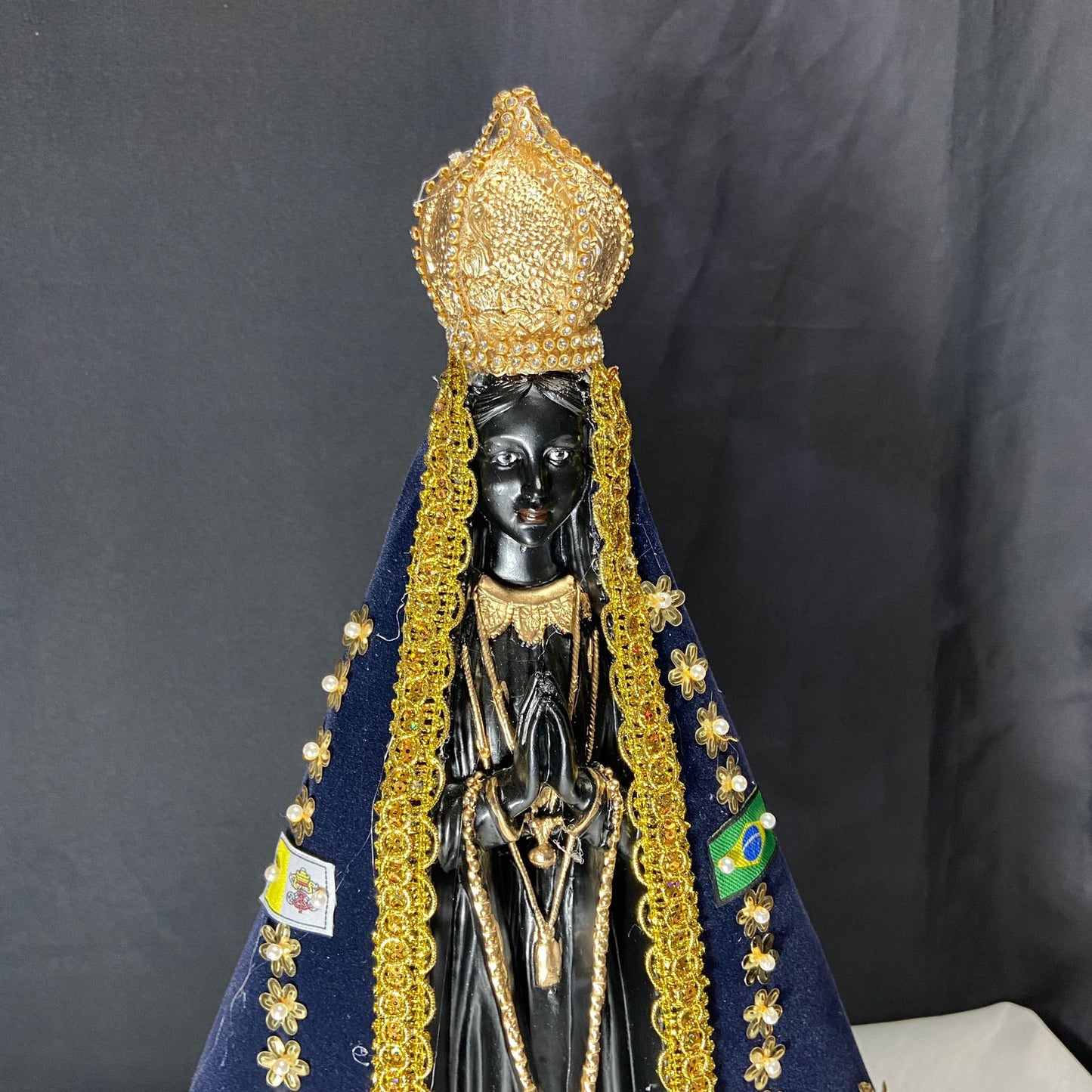 IMAGEM DE GESSO NOSSA SENHORA APARECIDA COM MANTO  45CM  (1 UNIDADE)