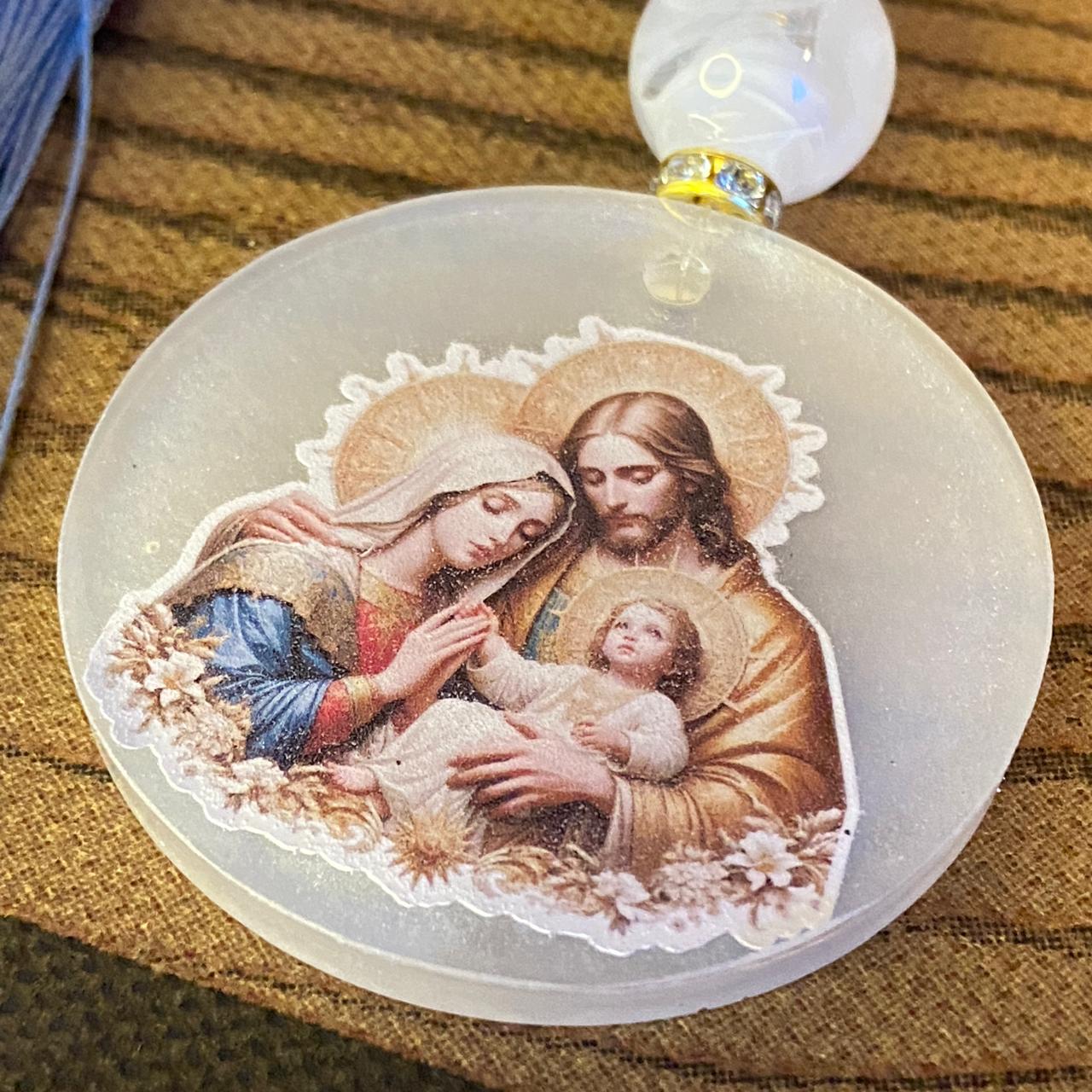 CHAVEIRO LUXO MEDALHA RESINADA SAGRADA FAMÍLIA MOD 3  (1 UNIDADE)