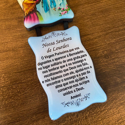 ADORNO DUPLO QUADRADO FITA NOSSA SENHORA DE LOURDES (1 UNIDADE)