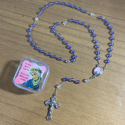 TERÇO SEMICRISTAL NA CAIXINHA NOSSA SENHORA DE SALETTE 6MM (6 UNIDADES)