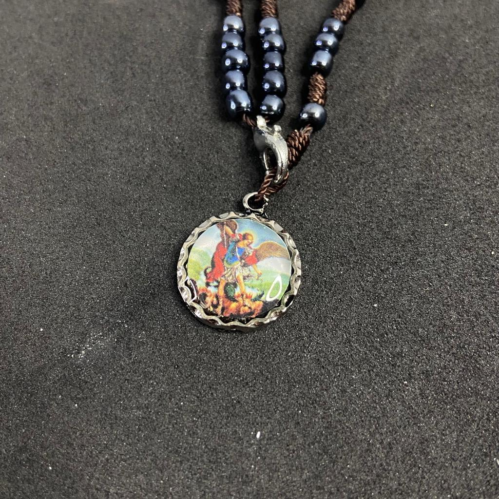 TERÇO PULSEIRA HEMATITA SÃO MIGUEL ARCANJO 4MM (6 UNIDADES)