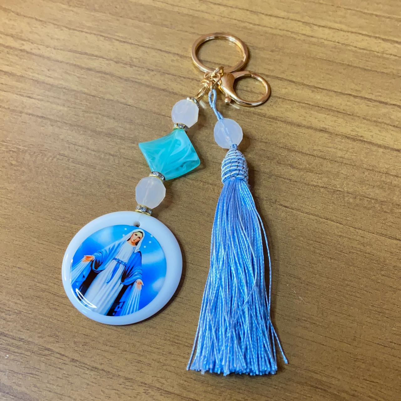 CHAVEIRO DE PEDRARIAS NOSSA SENHORA DAS GRAÇAS RESINADO (1 UNIDADE)