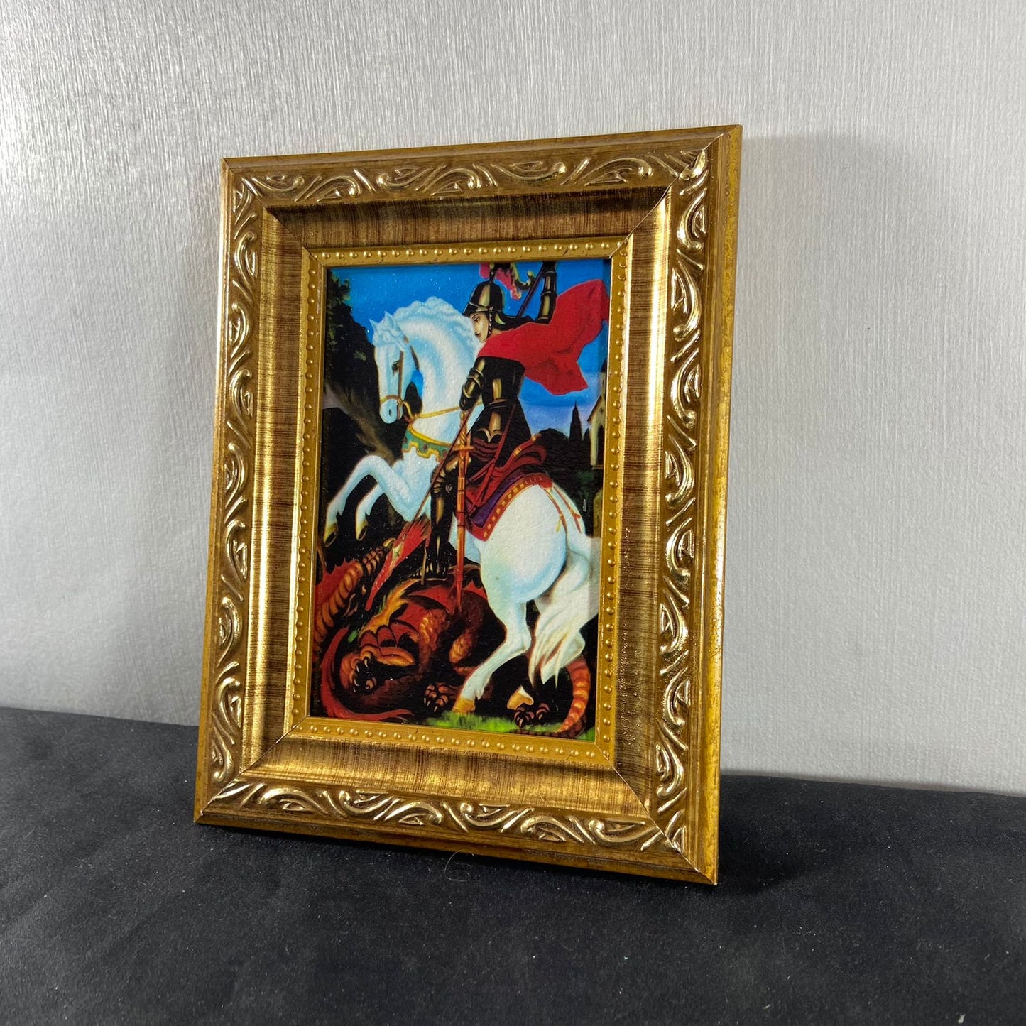 QUADRO COM MOLDURA RESINADO SÃO JORGE 20,5X15,5 (1 UNIDADE)