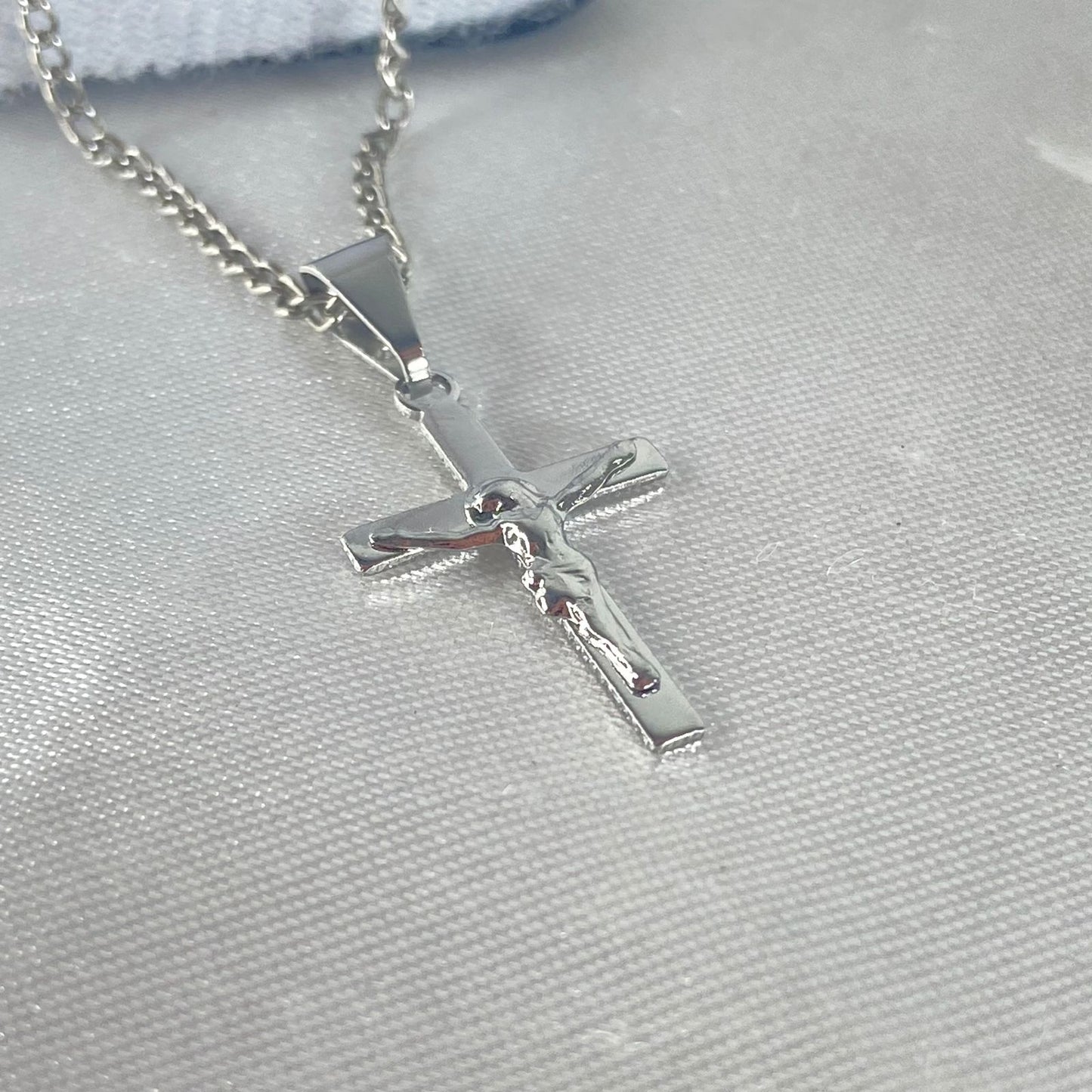 CORRENTE AÇO INOX NA CAIXINHA CRUCIFIXO MOD9 (6 UNIDADES)