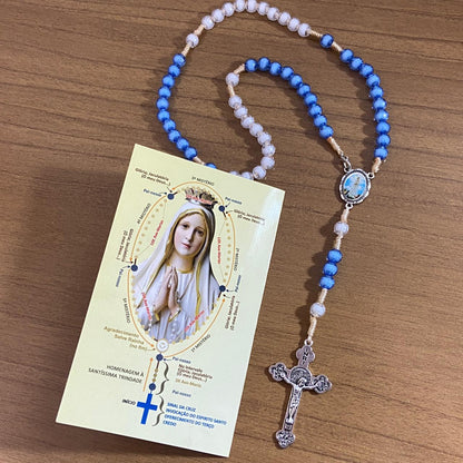 TERÇO ACRÍLICO AZUL E BRANCO COM FECHO NOSSA SENHORA DE FÁTIMA 08MM (1 UNIDADE)