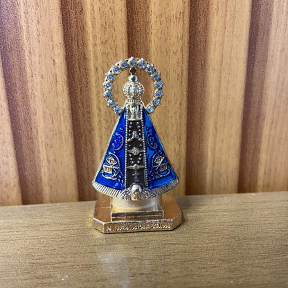 IMAGEM NOSSA SENHORA APARECIDA MARROM AUREOLA COM STRASS PARA CARRO MOD6 5,4M (12 UNIDADES)