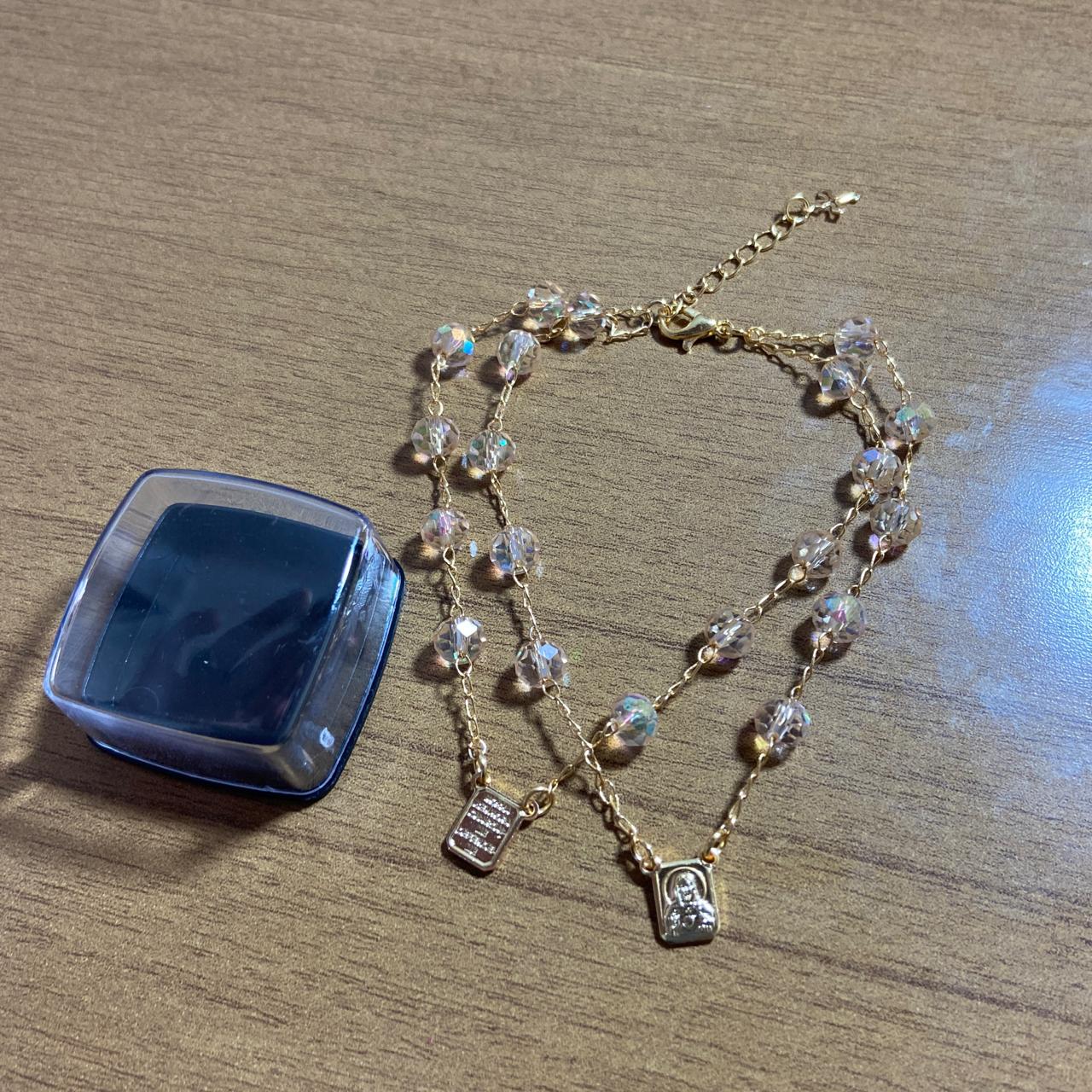 PULSEIRA ESCAPULARIO CRISTAL BEGE TRANSPARENTE (3 UNIDADES)
