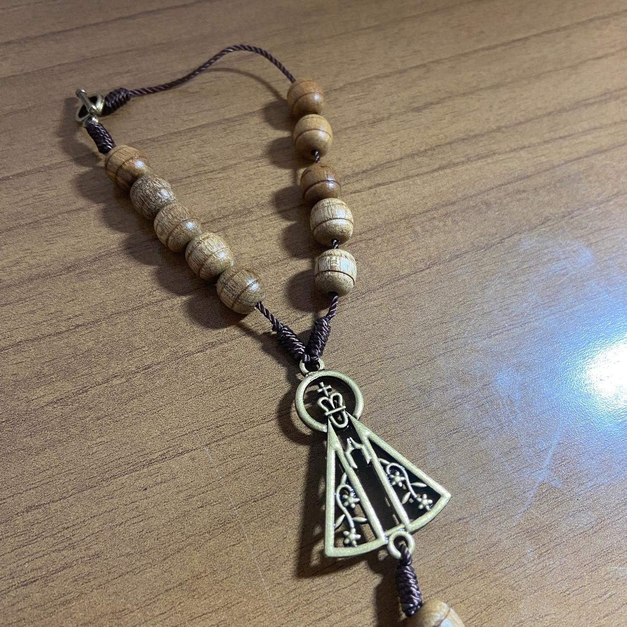 DEZENA PARA CARRO MADEIRA NOSSA SENHORA APARECIDA  10MM (1 UNIDADE)