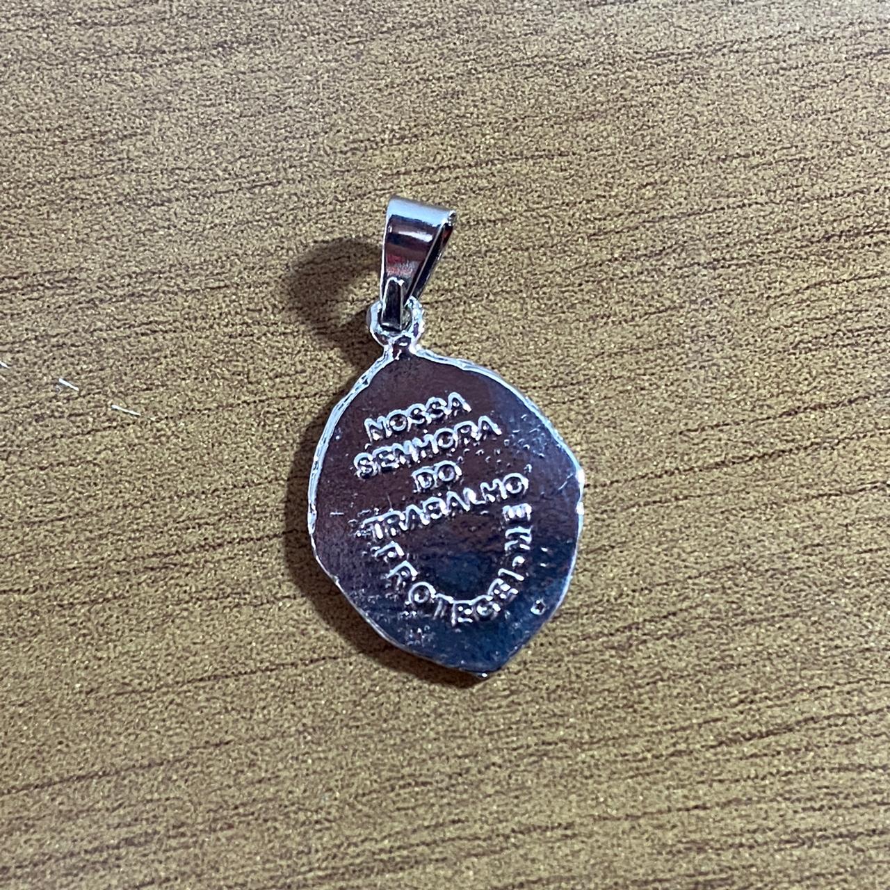PINGENTE PRATEADO NOSSA SENHORA DO TRABALHO  (6 UNIDADES)