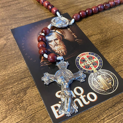 TERÇO DE MADEIRA MEDALHA SÃO BENTO PRATEADA 10MM (1 UNIDADE)