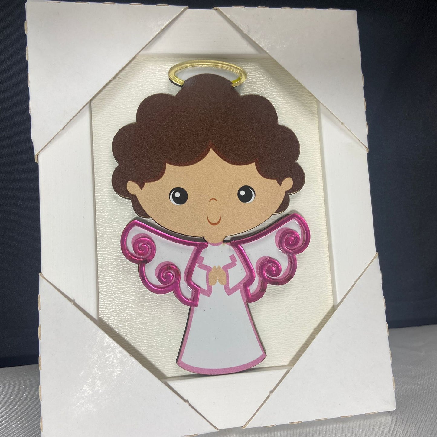 QUADRO MDF ANJO DA GUARDA ROSA INFANTIL COM ACRÍLICO 15,6CMX 12,6CM (1 UNIDADE)