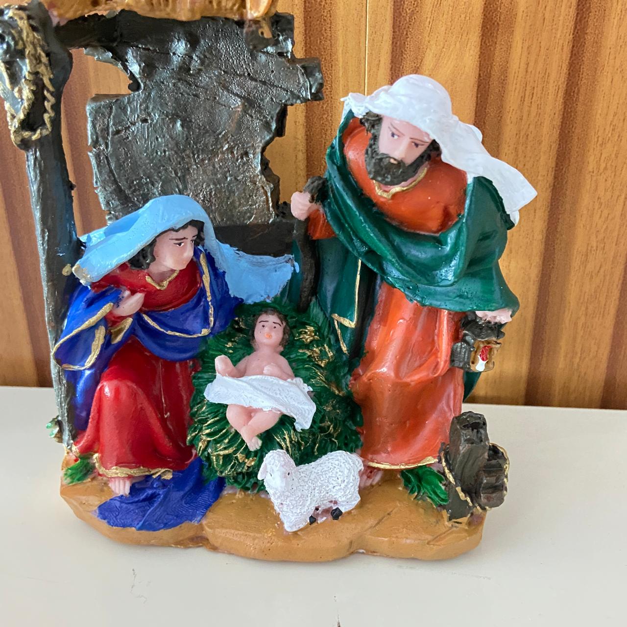 IMAGEM DE RESINA NACIONAL PRESÉPIO ÚNICO CABANA MOD2 15,5CM (1 UNIDADE)