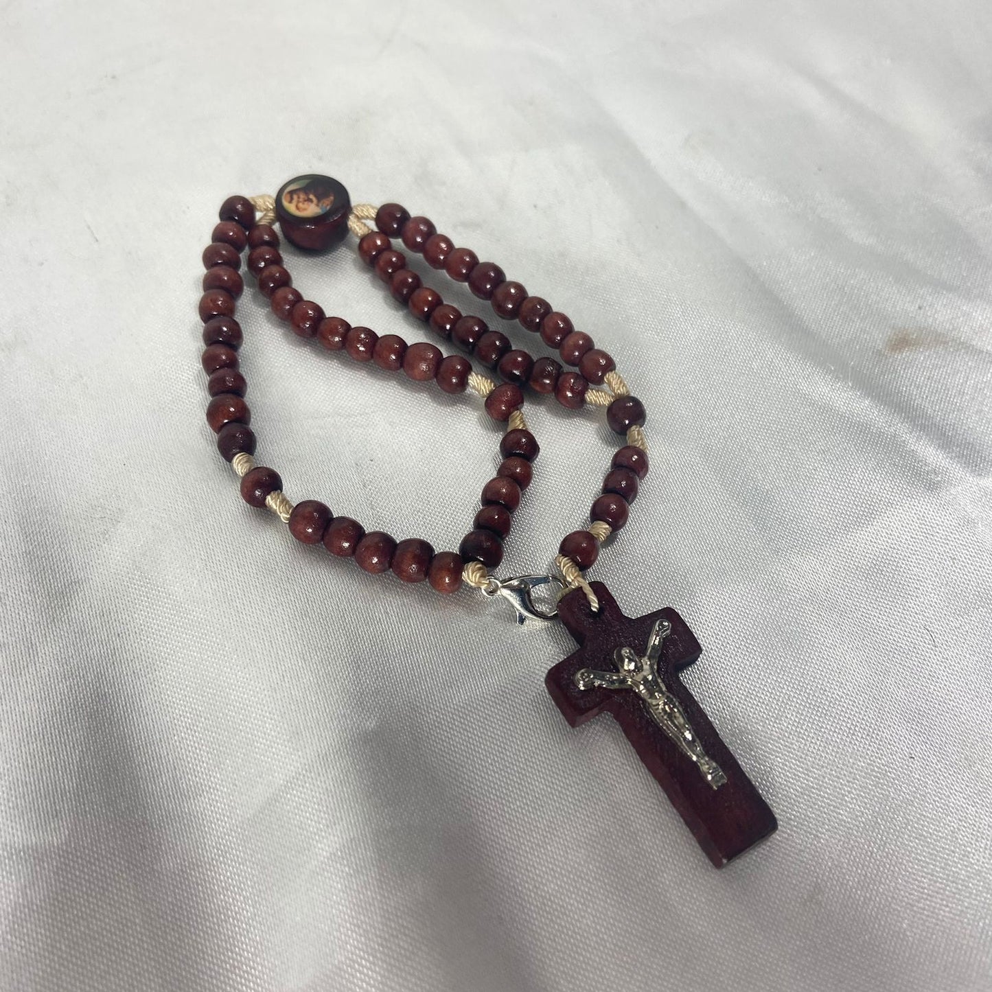 TERÇO PULSEIRA MADEIRA SANTO ANTÔNIO (12 UNIDADES)