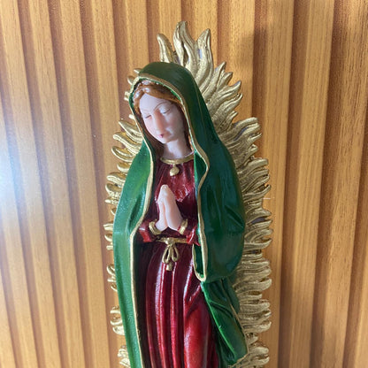 IMAGEM DE RESINA NACIONAL NOSSA SENHORA DE GUADALUPE 32CM (1 UNIDADE)