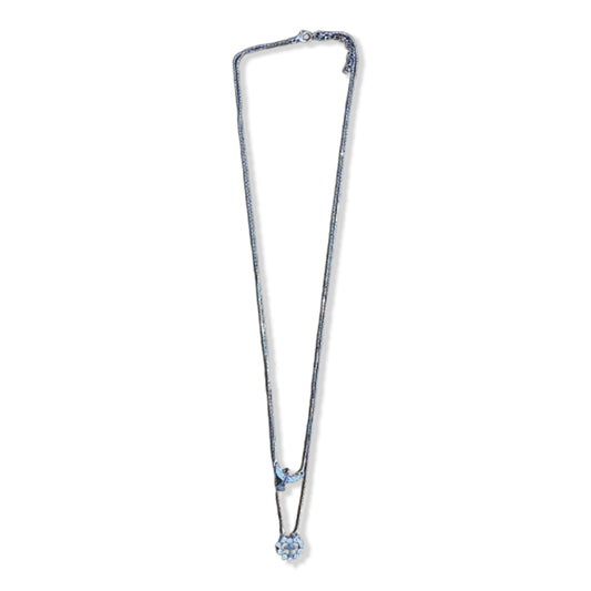 CONJUNTO COLARES PRATEADO DIVINO ESPÍRITO SANTO E CRUZ COM STRASS   (1 UNIDADE)