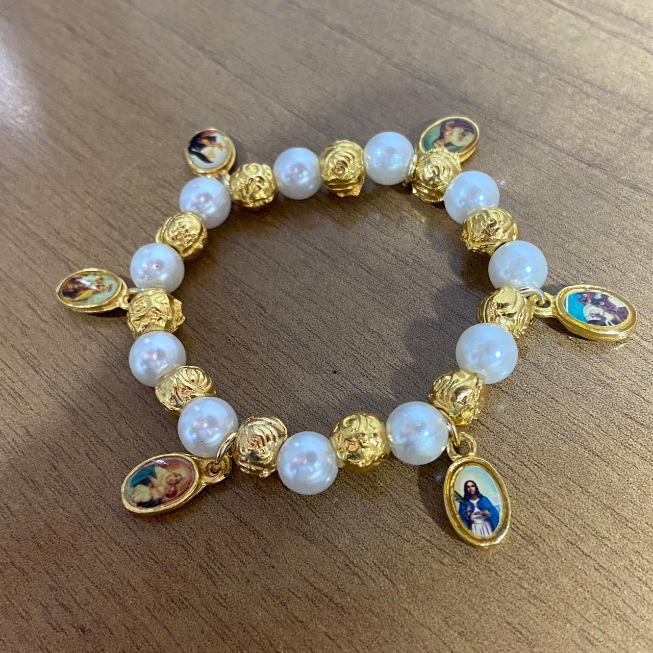 PULSEIRA DOURADA COM PÉROLA TODOS OS SANTOS  (01 UNIDADE)