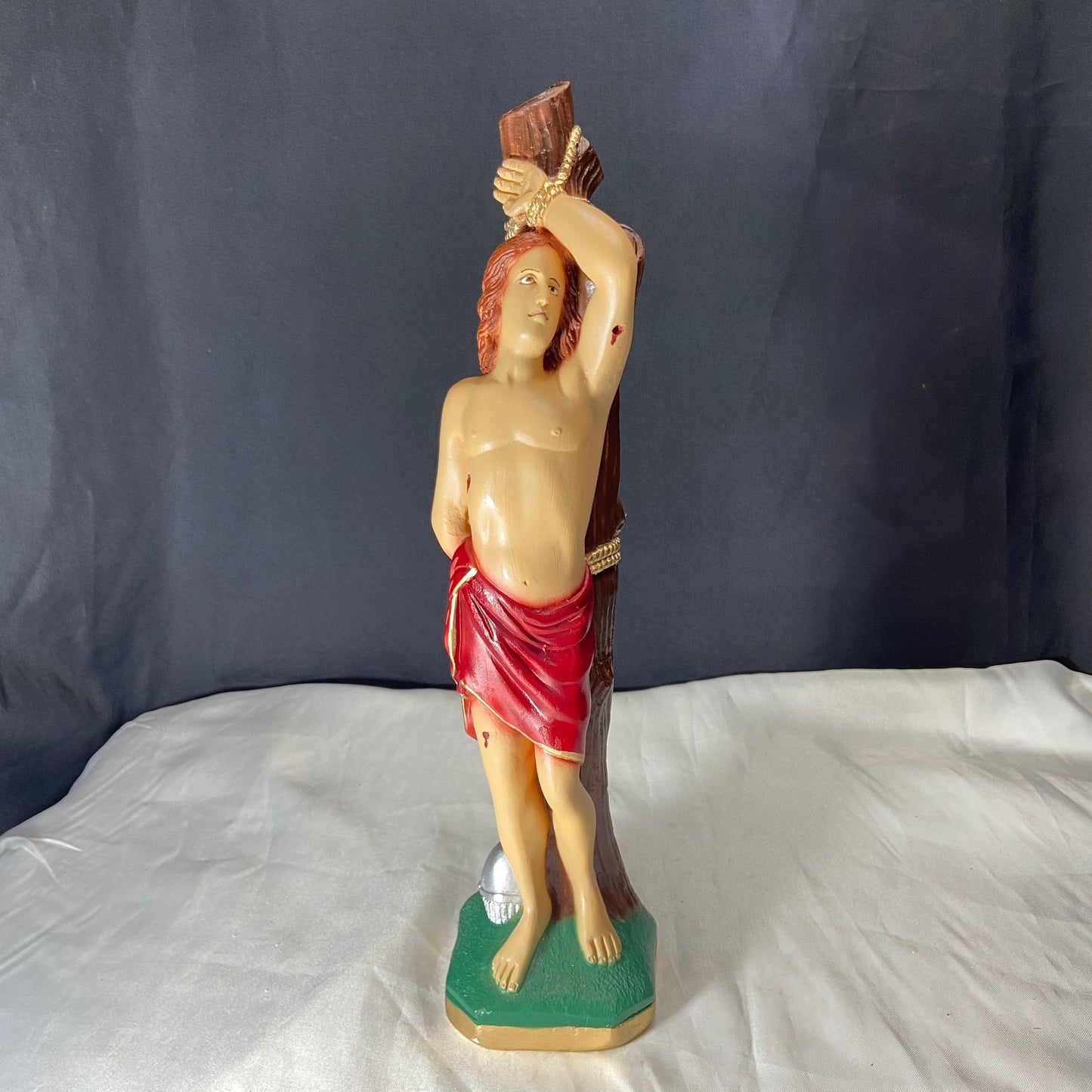 IMAGEM DE GESSO SÃO SEBASTIÃO 35CM (1 UNIDADE)