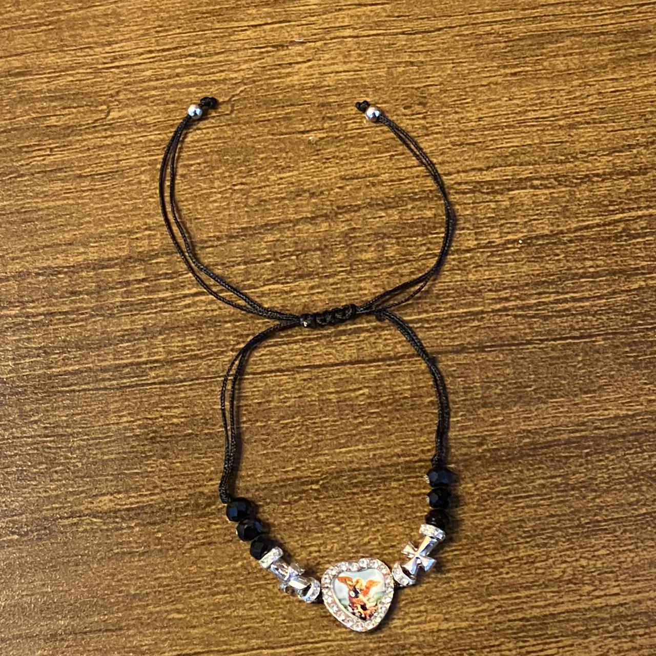 PULSEIRA REGULÁVEL CRISTAL PRETO COM MEDALHA RESINADA SÃO MIGUEL ARCANJO  ( 01 UNIDADE)