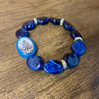 PULSEIRA ACRÍLICA COM MEDALHA RESINADA NOSSA SENHORA APARECIDA  (03 UNIDADES)