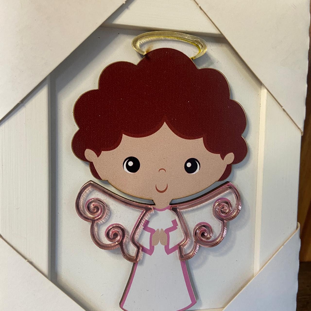 QUADRO MDF ANJO DA GUARDA ROSA INFANTIL COM ACRÍLICO 15,6CMX 12,6CM (1 UNIDADE)