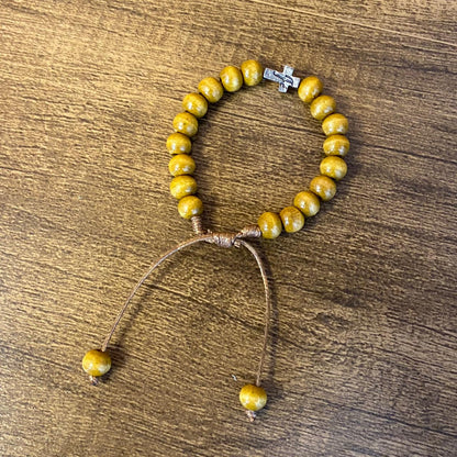 PULSEIRA DE MADEIRA MARROM REGULAVEL FÉ (3 UNIDADES)