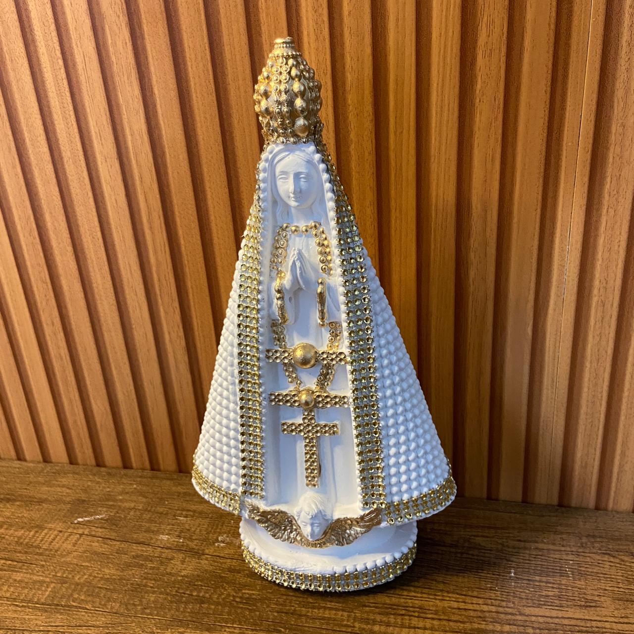 IMAGEM DE GESSO NOSSA SENHORA APARECIDA BRANCA E DOURADA COM STRASS 19,5CM (1 UNIDADE)
