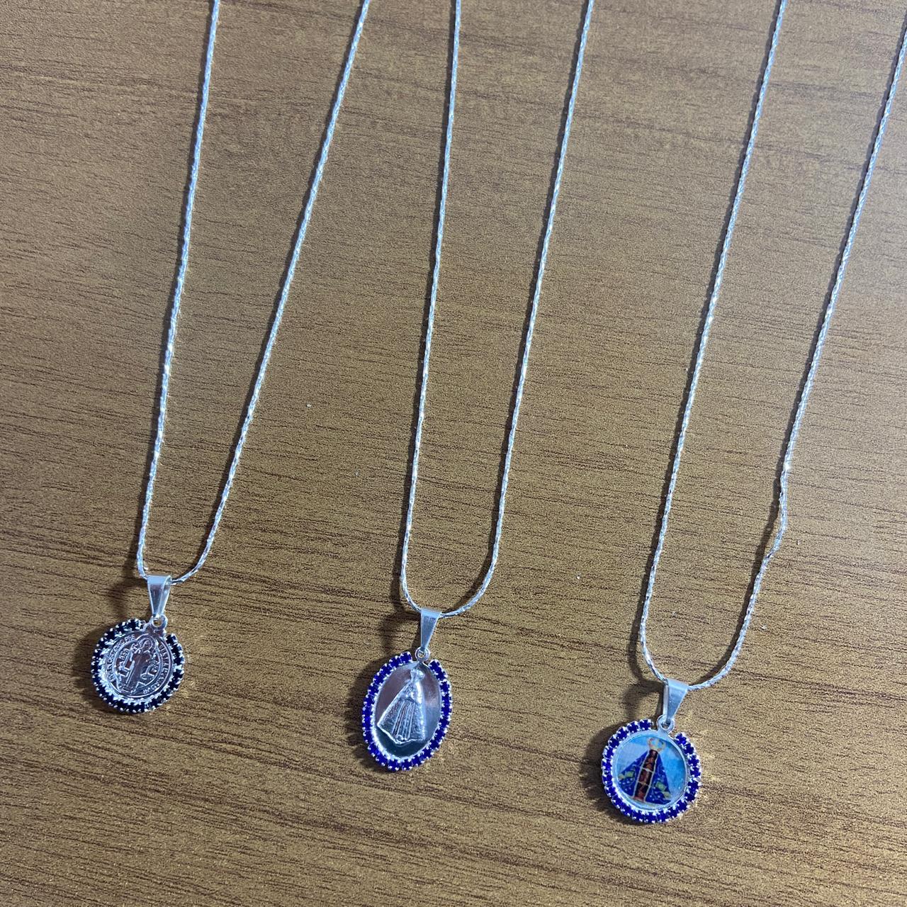 CORRENTE PRATEADA COM BRINCO MODELOS SORTIDOS  (3 UNIDADES)